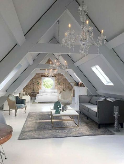 Attic Conversion Ideas, Attic Renovation Ideas, Ideas Habitaciones, Attic Bedroom Designs, Loft Stil, Apartment Decoration, Extra Bedroom, Attic Bedrooms, Attic Renovation