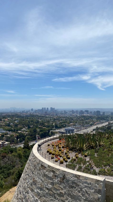 Museum Wallpaper, The Getty Museum, Views Nature, Getty Museum, Amazing Views, Nature Wallpaper, Wallpaper Aesthetic, Airplane View, Travel Destinations