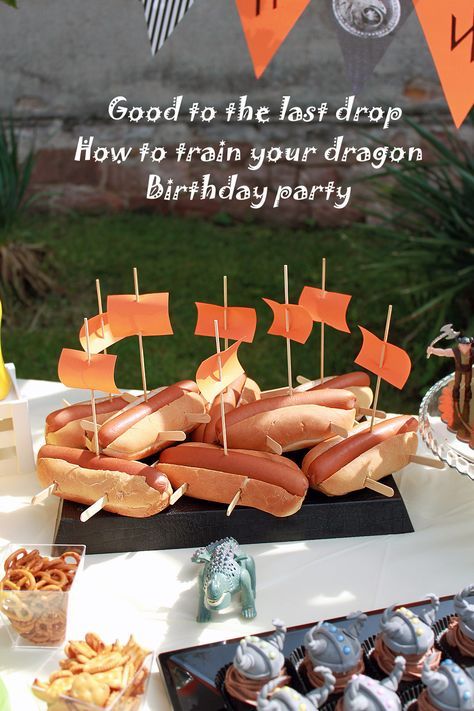 Httyd Party, Toothless Party, Toothless And Hiccup, Viking Birthday, Dragon Themed Birthday Party, Dragon Birthday Party, Viking Party, Dragon Birthday Parties, Knight Party