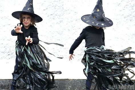 Bin Liner Witch Tutu Halloween costume | Forget leaving things to the day before, this costume is quick and easy enough for the morning of! | Check out this list of Halloween costumes for kids. Left it to the last minute? Dont worry, Ive got you | A Visual Merriment #halloween #halloweenkids #halloweenideas #costume #halloweenkidscostume #diycostume #dressup #girlscostume #girlshalloweencostume #witchcostume #tutu Unique Kids Halloween Costume, Last Minute Halloween Kostüm, List Of Halloween Costumes, Finding Nemo Costume, Halloween Costumes For Big Kids, Witch Costume Diy, Witch Tutu, Diy Witch, Quick Costumes