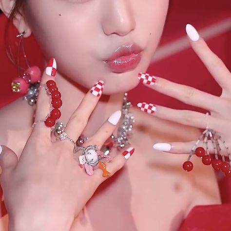 Wonyoung Inspired Nails, Ive Nails Kpop, Wonyoung Body Details, Red Wonyoungism, Wonyoung Nails, Wonyoung Details, Ive Eleven, Idol Nails, Kpop Details