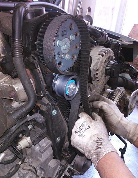 DIY Timing Belt Replacement:  A General Guide T Max 530, Car Repair Diy, Cleaning Car Interior, Automobile Engineering, Car Fix, Automotive Mechanic, Engine Repair, Auto Repair Shop, Nissan Titan