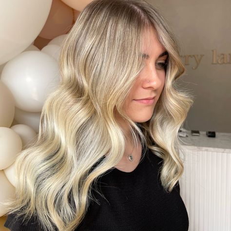 Creamy Lived In Blonde, Hair Self Care, Creamy Blonde, Blonde Roots, Shadow Root, Hair Specialist, Luxury Hair, Cairns, Hair Inspo