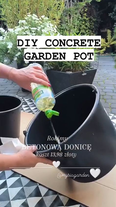 Seasonal Gardening Guide: Tips for Every Time of Year How To Make Pots For Plants Diy, Diy Large Pots For Plants, Homemade Planters Diy Ideas, Concrete Pots Diy, Diy Cement Pots, Patio Planter Ideas Plant Pots, Diy Potted Plants, Diy Cement Projects, Cheap Plant Pots