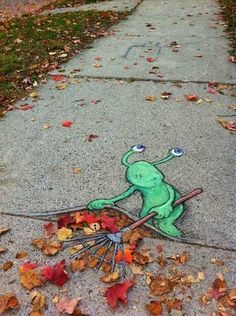 Adorable street art by David Zinn - gefunden und gepinnt vom Immobilienmakler in Hannover: arthax-immobilien.de Driveway Chalk Art, Halloween Driveway, Driveway Chalk, David Zinn, Chalk Art, Driveway, Chalk, Street Art, Halloween