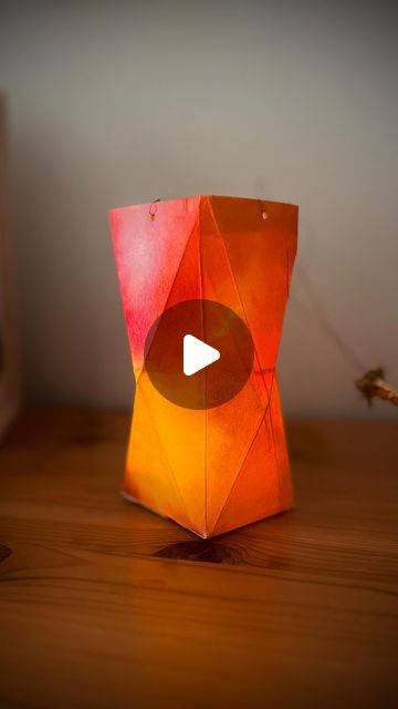 German Lantern Craft, Waldorf Lantern Diy, Martinmas Lanterns Diy, Waldorf Autumn Crafts, Paper Folding Crafts Step By Step, Lantern Craft Preschool, Diy Laterns, Martinmas Lanterns, Waldorf Lantern