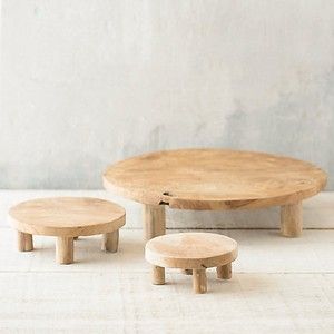 Plant Pedestal, Wooden Plant Stands, Hemma Diy, Wood Plant Stand, Diy Plant Stand, Round Stool, Wood Pedestal, Have Inspiration, Decor Essentials