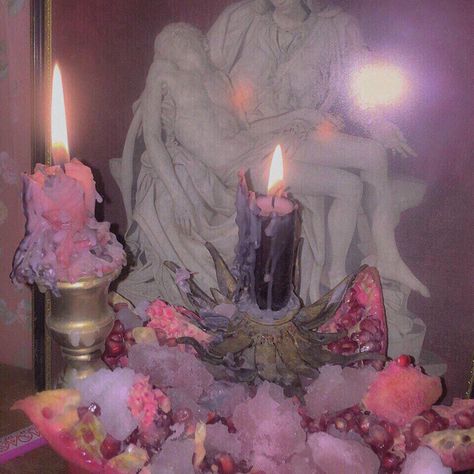 Le Vent Se Leve, Season Of The Witch, Images Esthétiques, Arte Inspo, Witch Aesthetic, Pastel Goth, Aphrodite, Aesthetic Photo, Pink Aesthetic