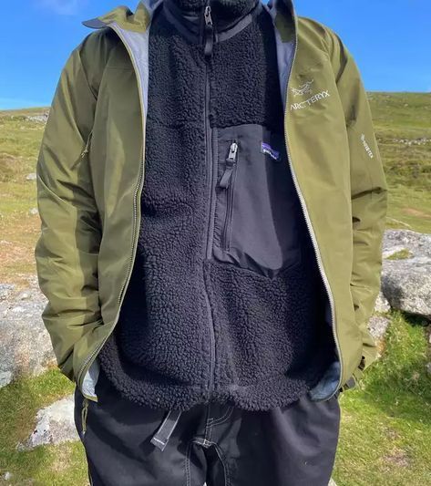 arcteryx, salomon, gorpcore, archive Climbing Pants, North Face Fleece, Hiking Outfit, Mens Street Style, Look Cool, Fashion Inspo Outfits, Cobalt, Boy Outfits, Dress To Impress