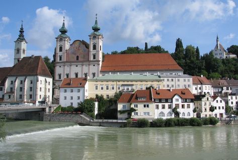 Cities To Visit, Old Churches, Baroque Architecture, Steyr, Great Restaurants, Modern Buildings, Beautiful Mountains, Architecture Fashion, Beautiful Architecture