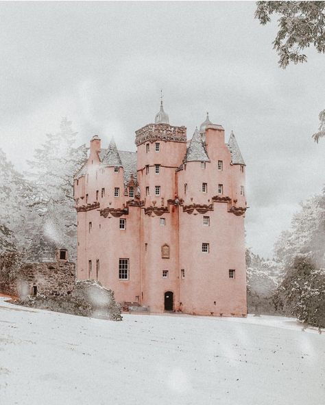 THIS IS GLAMOROUS on Instagram: “Fairytale pink castles in the snow & at TIG, @dana_chels shares Outfit Inspiration for this Season’s Holiday Soirées • thisisglamorous.com…” Pink Castle, Castles In Scotland, Scotland Castles, Scottish Castles, Beautiful Castles, Pink Houses, Wanderlust Travel, Travel Dreams, In The Middle