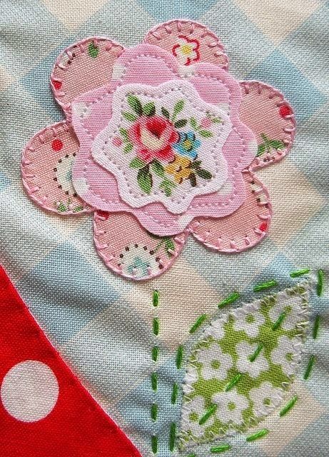 Applique Templates Flower, Bantal Sofa, Sewing Appliques, 자수 디자인, Applique Patterns, Fabric Flower, Sewing Projects For Beginners, Applique Quilts, Sewing For Beginners