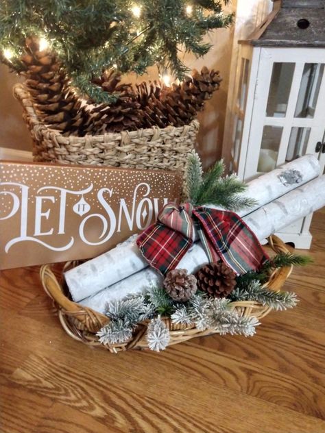 DIY CHRISTMAS BIRCH LOGS – Decorate & More with Tip Christmas Decor With Birch Logs, How To Decorate With Birch Logs, Christmas Birch Logs Decorating Ideas, Birch Log Decor Diy Projects, Christmas Logs Decorations, Cute Christmas Diy, Birch Wood Decor, Birch Wood Crafts, Cedar Wood Projects