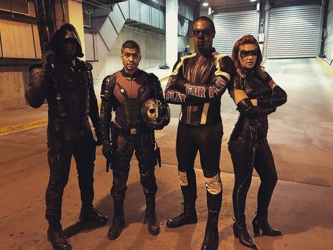 Diggle Arrow, Arrow Season 6, Arrow Costume, Arrow Dc Comics, The Green Arrow, John Diggle, David Ramsey, Arrow Cast, Cw Dc