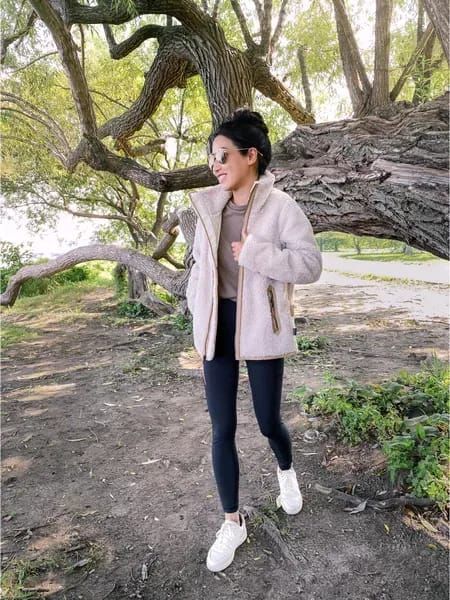 cozy Patagonia Sherpa jacket with generous pockets and adjustable tabs on the back + sleeves // stylish athleisure for fall Outfit Ideas For Work Casual, Sherpa Jacket Outfit, Patagonia Sherpa, Outfit Ideas For Work, Mango Coats, Visiting Boston, Leopard Loafers, Extra Petite, Gingham Shirt