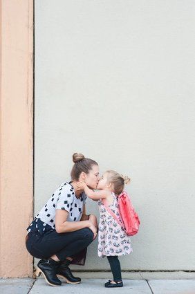 San Francisco Street Style, First Day Of School Pictures, School Photo, Mommy Daughter, 1st Day Of School, School Pictures, School Photos, Mothers Love, Future Baby