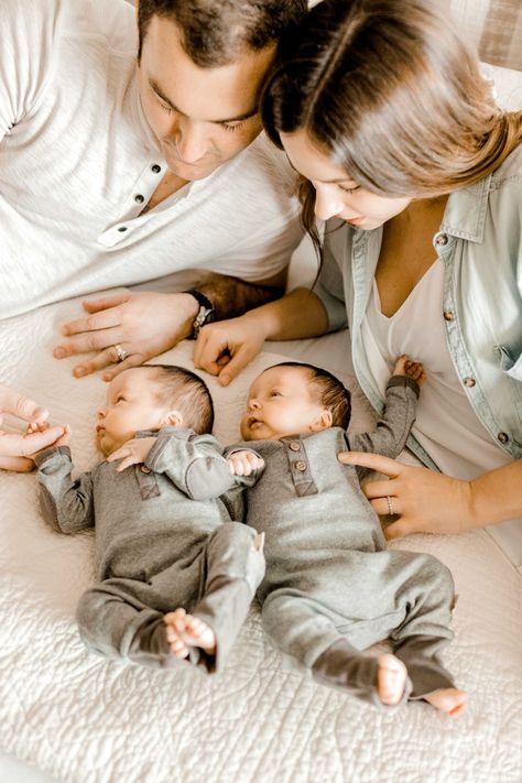 Family Photoshoot With Newborn Twins, Lifestyle Twin Newborn Session, Newborn Twin Photography At Home, In Home Twin Newborn Session, Lifestyle Newborn Photography Twins, Twins Lifestyle Photography, Twins Picture Ideas, Twin Lifestyle Newborn Photography, Twin Baby Photoshoot