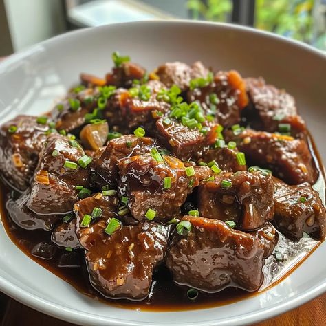 Beef Pares Recipe: A Delicious Filipino Dish You Can Easily Make at Home Filipino Beef Dishes, Beef Pares Filipino, Filipino Crockpot Recipes, Pares Recipe Beef, Filipino Beef Recipes, Beef Pares Recipe, Beef Recipe Filipino, Beef Pares, Easy Filipino Recipes