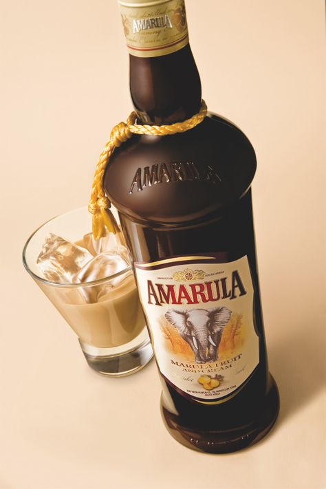 Amarula - gorgeous drink! Amla Shots, Amarula Drinks, Painting Hobbies, Amarula Ice Cream, Amarula Coffee, Amarula Cheesecake, Amarula Drink, Sweet Martini, Baileys Cake