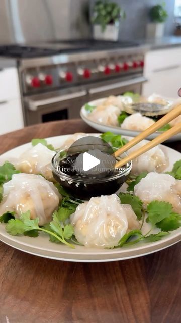 Bon Appetit Recipes, Rice Paper Dumplings, Homemade Dumplings Recipe, Pasta Aglio E Olio, Shrimp Rice, Food Change, Steamed Shrimp, Bon Appetite Recipes, Homemade Dumplings