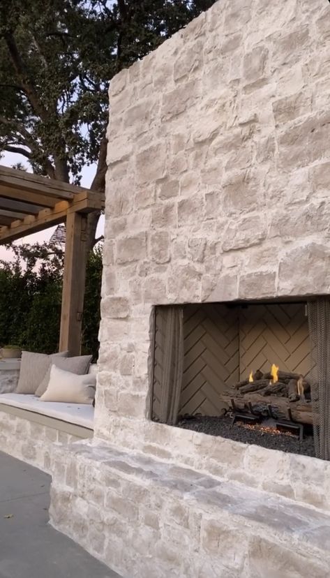 Circular Stone Fire Pit, Fireplace By Pool, Coastal Alfresco, Gazebo Kitchen, Concrete Outdoor Fireplace, Barbacoa Exterior, Patio Goals, Spanish Ranch, Exterior Updates