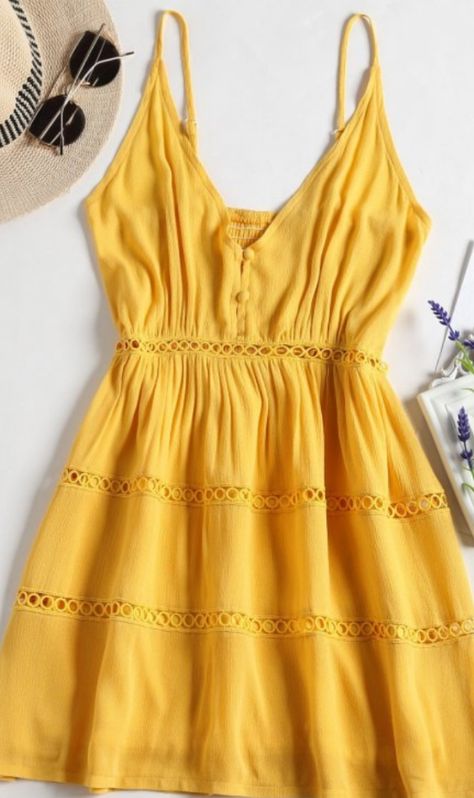 Mode Rockabilly, Mode Hippie, Cute Casual Dresses, Plain Dress, Mini Dress Casual, Cami Dress, Outfits Casuales, Yellow Dress, Sweater Weather