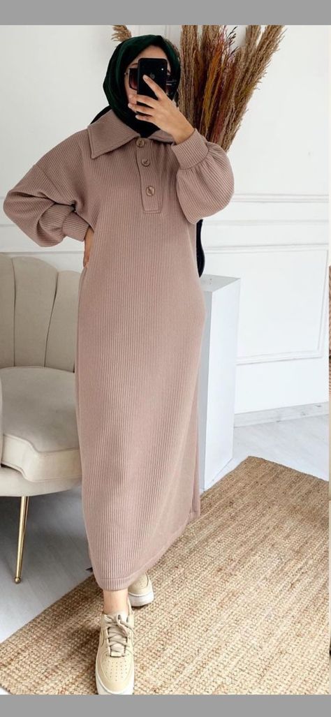 Winter Hijab Outfits Dresses, Hijab Winter Dress, Fall Winter Outfits Over 50, Hijab Outfit Winter, Dress For Winter, Estilo Hijab, Muslim Style, Blouse Casual Fashion, Modest Fashion Hijab