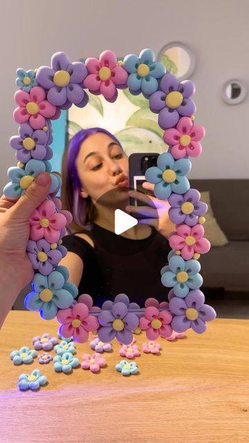 Ideas Con Porcelana Fria, Porcelana Fria Ideas, Wooden Mirror, January 25, Wooden Storage, Diy Wood Projects, Blogger Themes, Wooden Diy, Instagram Video