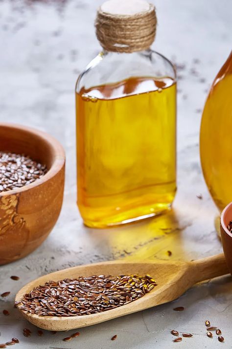 Flaxseed Oil Diet Benefits for Skin Care, Hair Care and More | VOGUE | Vogue India Alkalising Foods, Flaxseed Oil Benefits, Hair Diet, Remove Permanent Marker, Flax Seed Oil, Skin Diet, Nutrition Articles, Diet Doctor, Flax Seeds