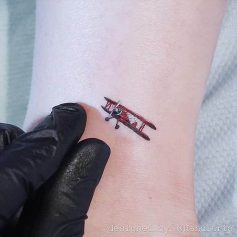 Airplane Tattoo Ideas, Plane Tattoos, Unforgettable Tattoo, Aviation Tattoo, Paper Airplane Tattoos, Pilot Tattoo, Small Lotus Tattoo, Middle Finger Tattoos, Airplane Tattoo