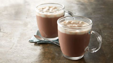 When you're on your own during a chilly winter's night, this HERSHEY'S hot cocoa recipe for one is just what you need for warm comfort by the cup. Hershey Hot Cocoa Recipe, Hershey's Recipes, Hot Cocoa Cookies, Hershey Syrup, Homemade Hot Cocoa, Hershey Cocoa, Hot Cocoa Recipe, Cocoa Recipes, Chocolate Drink