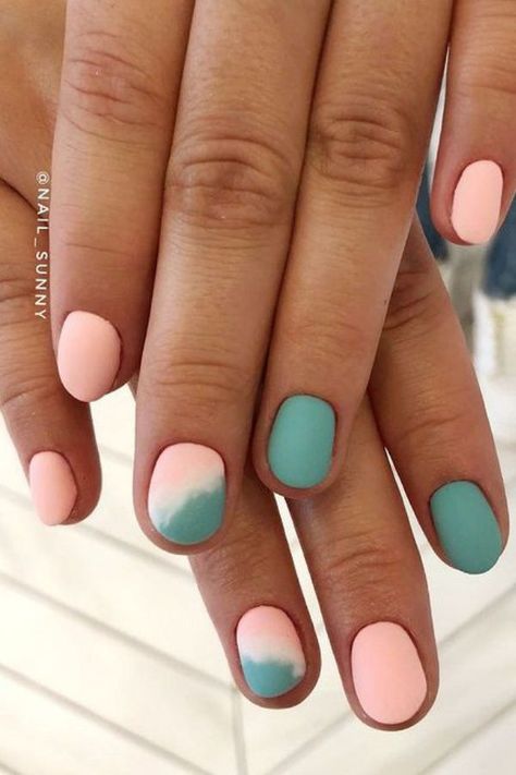 Mat Nails Ideas Summer, Vacation Nails Matte, Matte Vacation Nails, Matte Nails Design Ideas Simple, Dip Powder Matte Nails, Spring Nails 2023 Matte, Matte Ombre Nails Short, Matte Spring Nails Short, Simple Nail Designs Matte