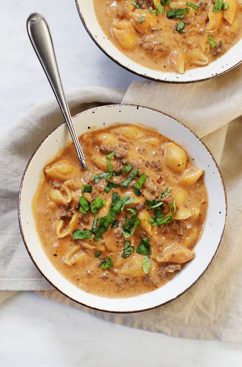 Get some extra protein with this High Protein Hamburger Helper macro-friendly option! Protein Hamburger Helper, High Protein Hamburger Helper, Unflavored Protein Powder Recipes, Protein Dinners, High Protein Pasta, Unflavored Protein Powder, High Protein Dinner, Extra Protein, Protein Pasta