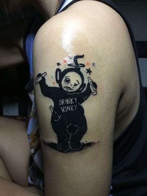 #DRINKY WINKY #Teletubbies tattooGirl Evil Teletubbies Tattoo, Teletubby Tattoo, Teletubbies Tattoo, Character Tattoos, Cartoon Character Tattoos, Naruto Tattoo, Simple Tattoo Designs, Tattoo Desings, B Tattoo