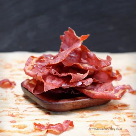 Protein Sparing Modified Fast, Prosciutto Recipes, Crispy Prosciutto, Parma Ham, Finger Foods Easy, Cheesy Pasta, Charcuterie Recipes, Baked Pork, Pork Rinds