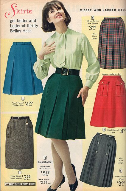 .. Yep, in my school days… they are kind cool to me still, … :)Pleated skirts from 1964. Stitched-down box pleats were the most coveted. 60s 70s Fashion, Fashion 1960s, 20th Century Fashion, Look Retro, Sixties Fashion, Pleated Skirts, Boys Fashion, 1960s Fashion, Moda Vintage