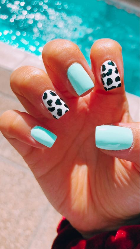 Neon Pink Western Nails, Teal And Cow Print Nails, Cow Print Gel Nails, Cute Cow Print Nails, Country Nail Designs, Country Acrylic Nails, Rodeo Nails, Cowboy Nails, Cowgirl Vibes