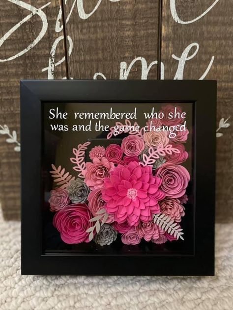 Paper Flower Shadow Box, Circuit Maker, Shadow Box Ideas, Craft Room Signs, Personalized Shadow Box, Shadow Box Gifts, Diy Floral Decor, Box Frame Art, Flower Shadow