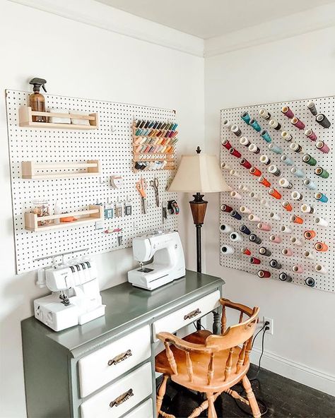 Elsie James Co. (@elsiejamesco) • Instagram photos and videos Sewing Closet Ideas Small Spaces, Small Sewing Corner, Sewing Organization Ideas, Organization Ideas For Small Spaces, Small Sewing Space, Small Sewing Rooms, Sewing Supplies Organization, Sewing Nook, Learning To Sew