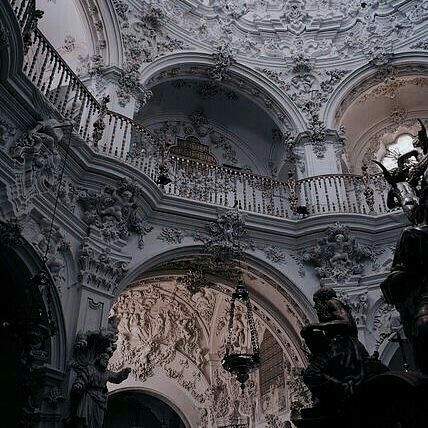 Aesthetic Blanc, K Pop Icons, Castle Aesthetic, Royalty Aesthetic, Royal Aesthetic, Adventure Aesthetic, Escape Reality, Baroque Architecture, Dark Academia Aesthetic