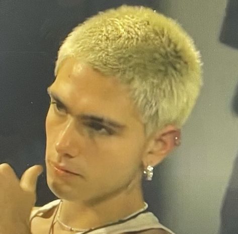 90s Buzzcut Men, Bleach Blonde Buzz Cut, Male Buzzcut, Bleach Buzzcut Men, Bleach Buzzcut, Bleached Buzz Cut Men, Blonde Buzzcut Men, Blond Buzzcut, Bleached Buzz Cut