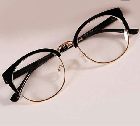 Glasses Frames Aesthetic, Glasses Women Aesthetic, Aesthetic Eyeglasses, Trendy Glasses For Women, Eye Glasses Aesthetic, Eyeglasses Aesthetic, Aesthetic Glasses Frames, Glasses Frames For Girl, Clear Glasses Frames Women