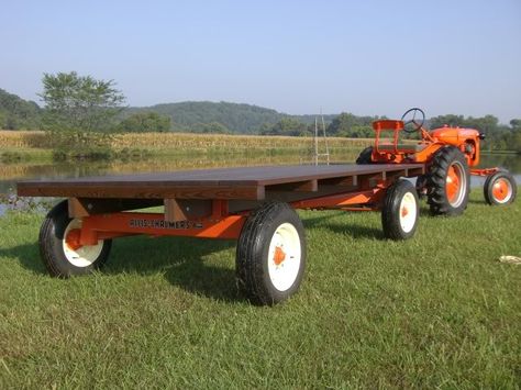 Diy Hayride Wagon, Hay Wagon Ideas, Hay Wagon, Buckboard Wagon Plans, Sheep Herders Wagon, Optical Illusion Paintings, Horse Drawn Wagon Plans, Farm Wagons, Hay Racks