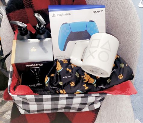 Ps5 Gift Wrapping Ideas, Playstation Gift Ideas, Gamer Basket Ideas, Gamer Boyfriend Gift Ideas, Gaming Gifts For Boyfriend, Gamer Gift Basket, Gamer Boyfriend Gifts, Gamer Gifts For Him, Gifts For Gamer Boyfriend