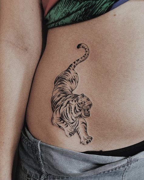 Tiger Hip Tattoo, Tiger Neck Tattoo, Tiger Tattoo Meaning, Tiger Tattoo Designs, Tattoos Tiger, Tiger Tattoos, Waist Tattoos, Belly Tattoos, Tiger Tattoo Design