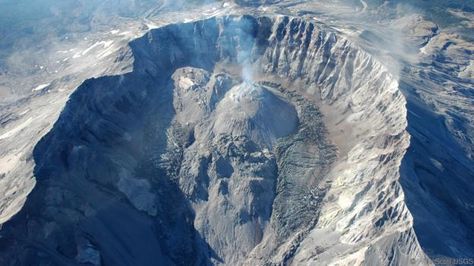 A lava dome (credit: Wilie Scott/USGS) Lava Dome, Mount St Helens, Dome Structure, Saint Helens, Oregon Washington, Lava Flow, St Helens, Homeschool Science, Travel Design