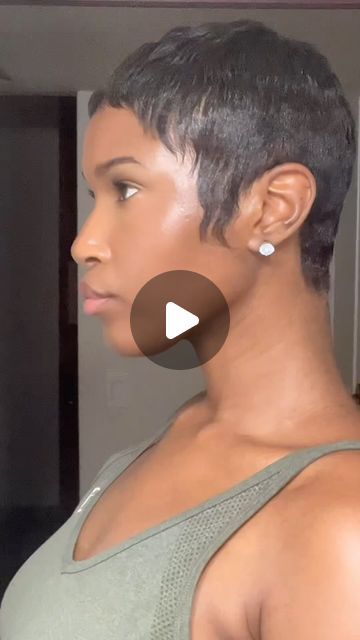 Shae Scott on Instagram: "Part twoooo. Let’s style 💇🏾‍♀️🙆🏾‍♀️" Blonde Pixie Haircut Black Women, Pixie Cut Black Women, Pixie Haircut For Black Women, Short Haircuts Black Hair, Super Short Pixie Cuts, Pixie Cut Round Face, Side Curls, Best Pixie Cuts, Short Relaxed Hairstyles