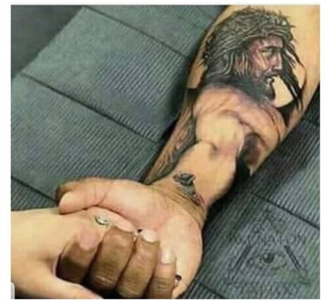 Jesus 3d Tattoo, Tattoos Thailand, Jesus Forearm Tattoo, Jesus Hand Tattoo, Traditional Chicano Tattoos, Jesus Christ Tattoo, Jesus Tattoo Design, Art Chicano, Full Hand Tattoo