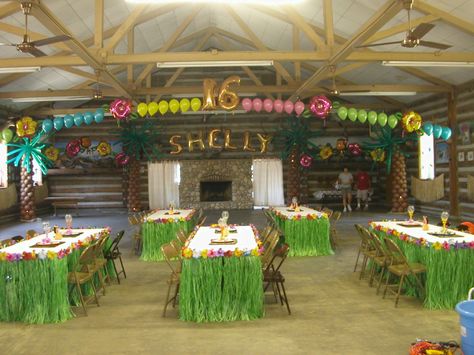 Hawaiian Luau Party Decorations | LUAU THEMED BALLOON DECORATIONS FOR 16TH BIRTHDAY Hawaiian Graduation, Hawaiian Luau Party Decorations, Birthday Luau, Stitch Party, Luau Decorations, Hawaiian Party Theme, Luau Baby Showers, Luau Party Decorations, Hawaiian Party Decorations