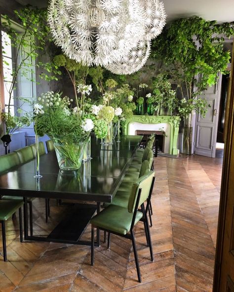 claire basler dining room Claire Basler, Sharon Santoni, Flower Magazine, Green Chairs, French Country Dining Room, Green Dining Room, My French Country Home, Country Dining Rooms, French Country Dining